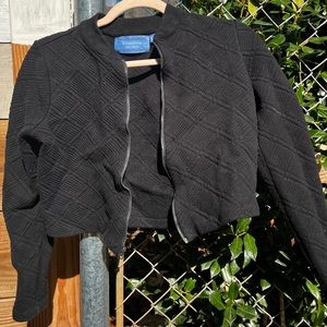 Black zip up cropped simply vera jacket